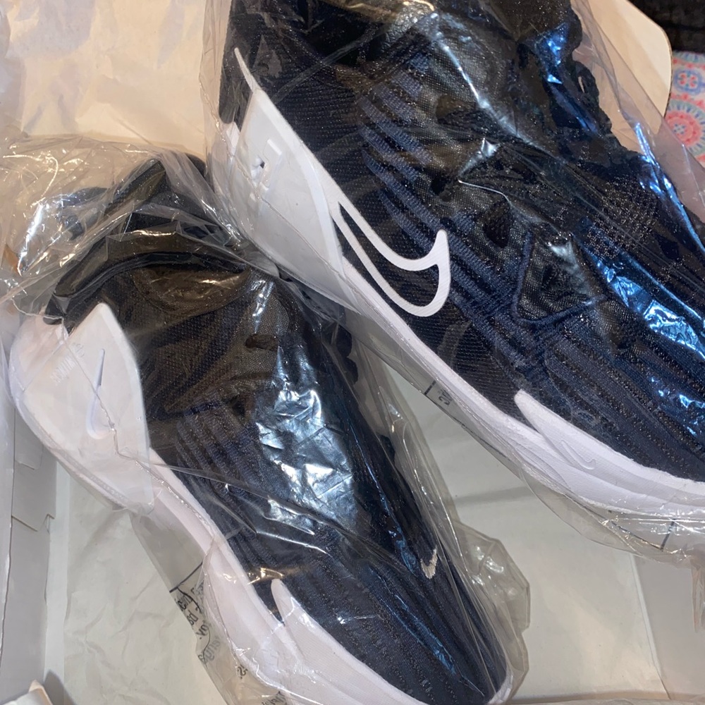 Nike Lebrons Witness VI Little Kids 1.5